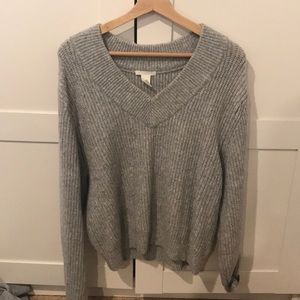*Like New* H&M Sweater